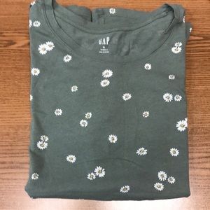 Womens GAP Tshirt
